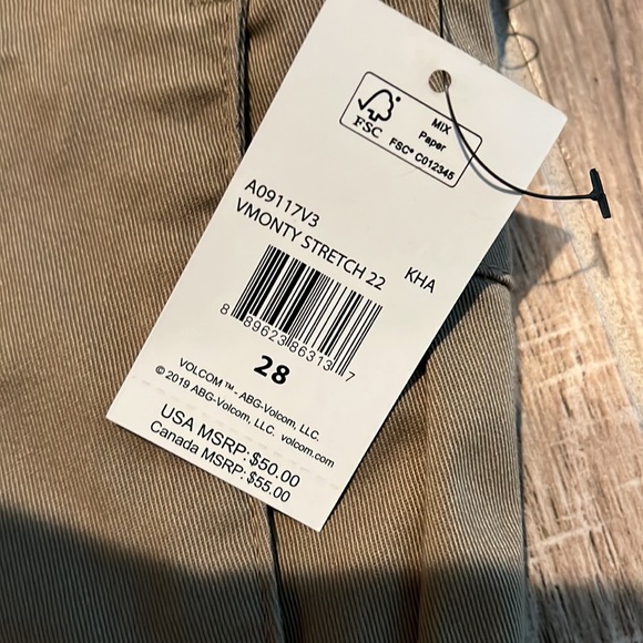 BNWT Khaki VOLCOM men’s shorts Sz 28 - Picture 2 of 5